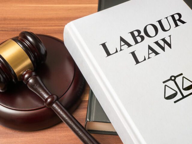 הרעת תנאים בעבודה? כך עורך דין דיני עבודה מ-Mega Lawyer יסייע לך