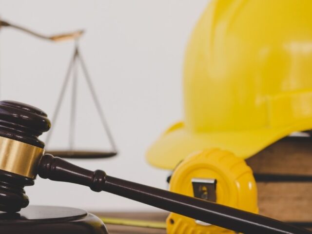 מתי כדאי לפנות לעורך דין דיני עבודה ובאילו מקרים לפנות לבית הדין לעבודה | Mega Lawyer