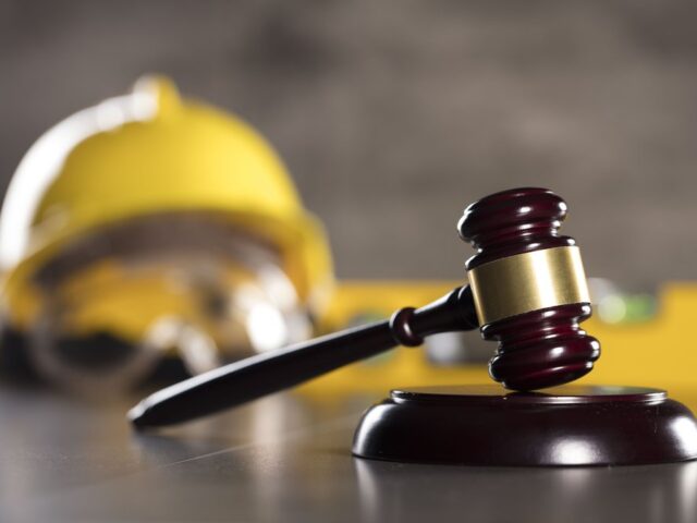 חופשות, מחלה והבראה: המדריך המלא מעורך דין דיני עבודה | Mega Lawyer